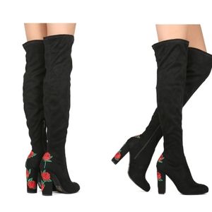 Floral Embroidered Boots Size 8